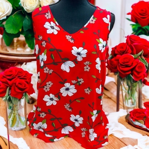 3x25* Chelsea & Theodore Women's Sleeveless Red White Floral Print Hi-Low Hem - Picture 1 of 15